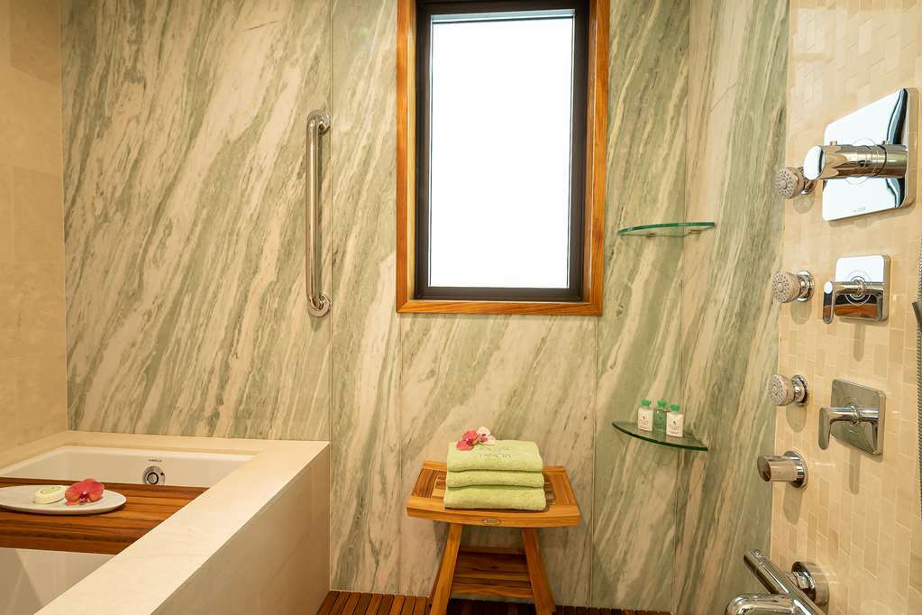 Espacio The Jewel Of Waikiki Honolulu Room photo